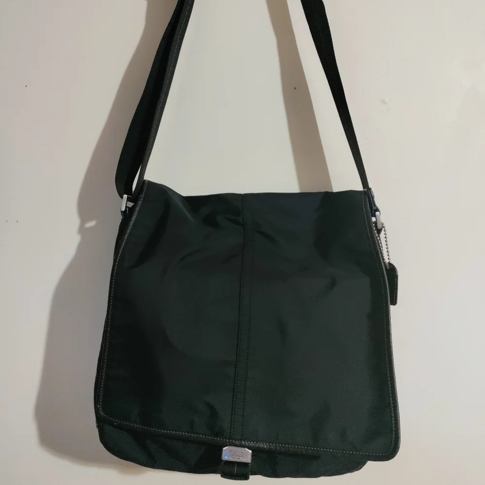 🗼RARE🗼Coach unisex black nylon messenger bag 5373
